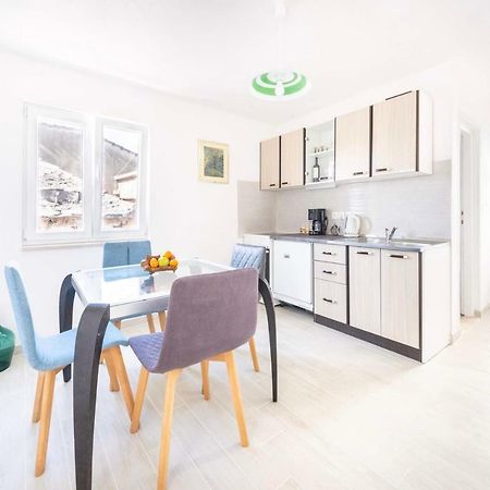 Apartmani Ada 1 Povlja  Kültér fotó